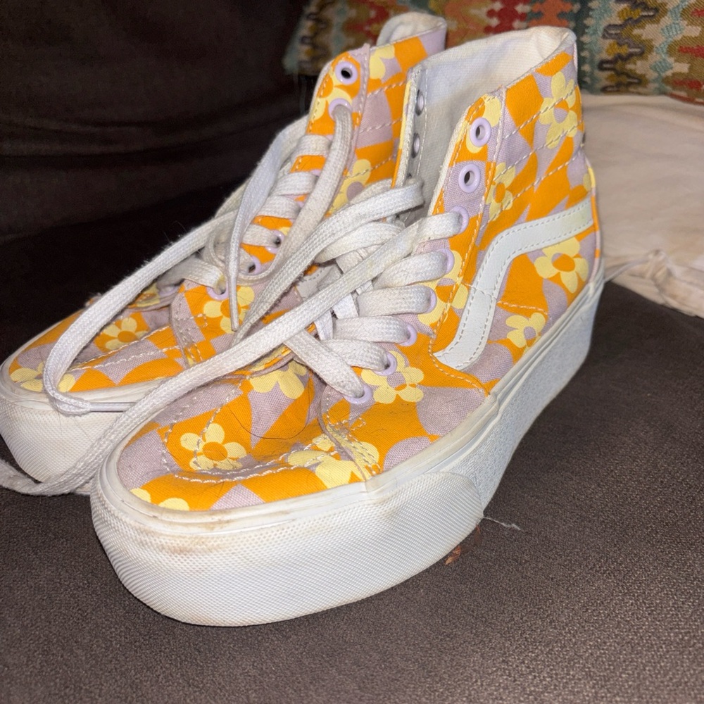 Vans Women's High-Top Sneakers - Yellow Floral and White